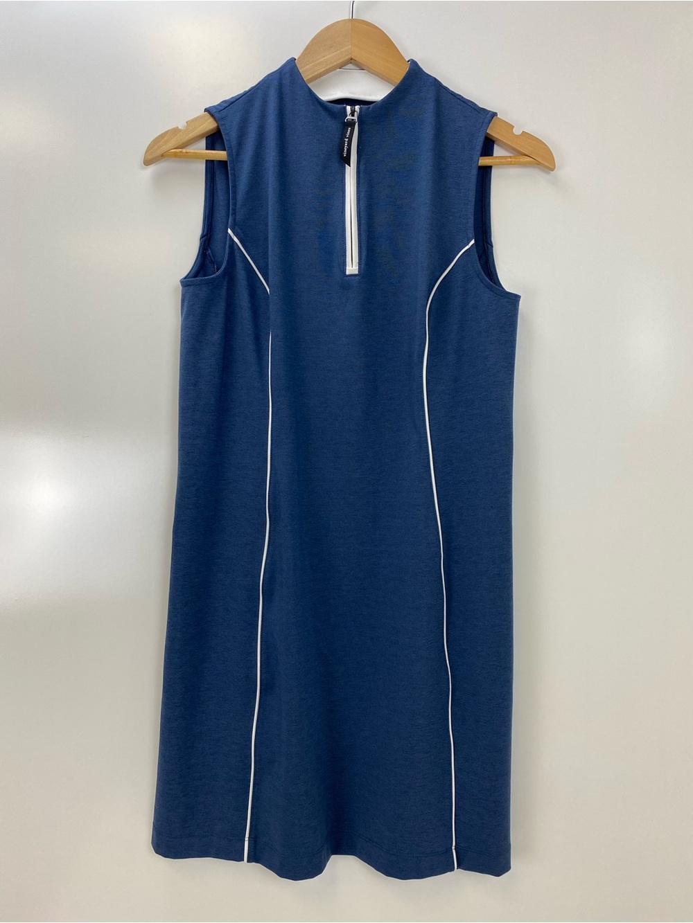 Vineyard Vines Navy Sleeveless Dress with White Piping